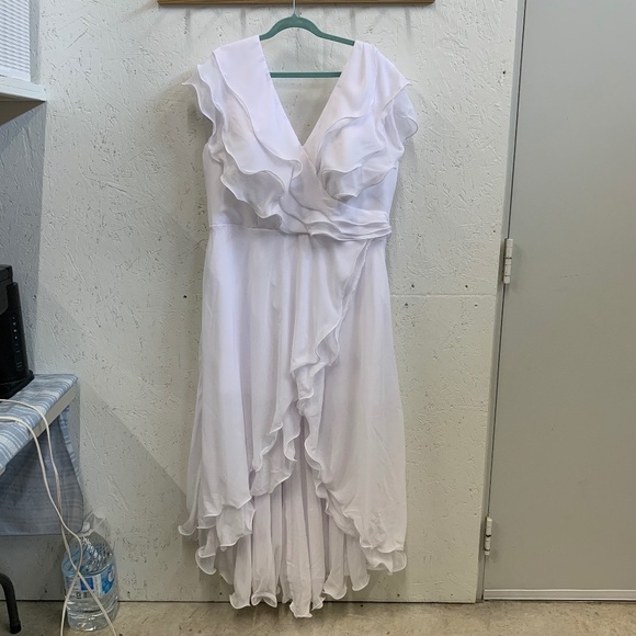 White Aline V neck Ruffle dress - Picture 2 of 3